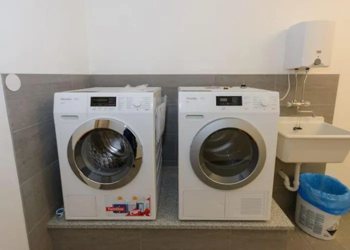 Σπίτι διακοπών Am Sonnenhang 8 - 150m Skilift - Met Sauna Neukirchen am Großvenediger